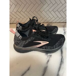 Brooks Levitate 4.0 Women’s Size 8 Black Pink Running Shoes DNA AMP Comfort Gym